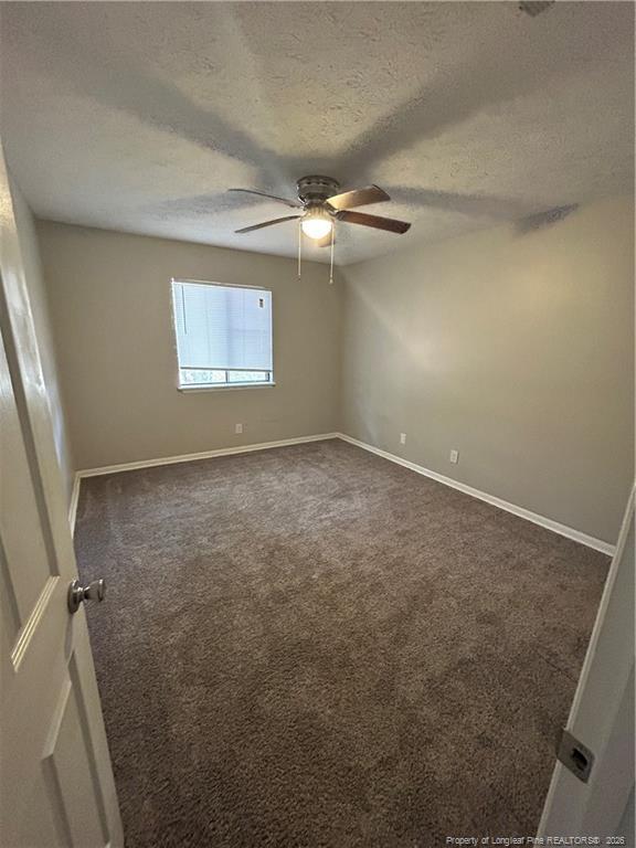 Photo - 909 Applewood Ln