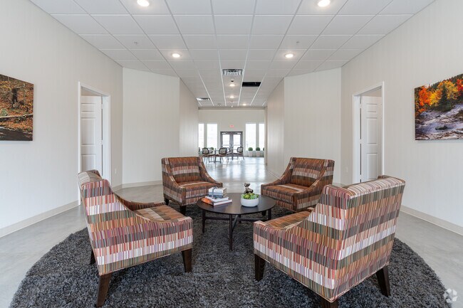 Lobby - Market Place at Liberty Crossing