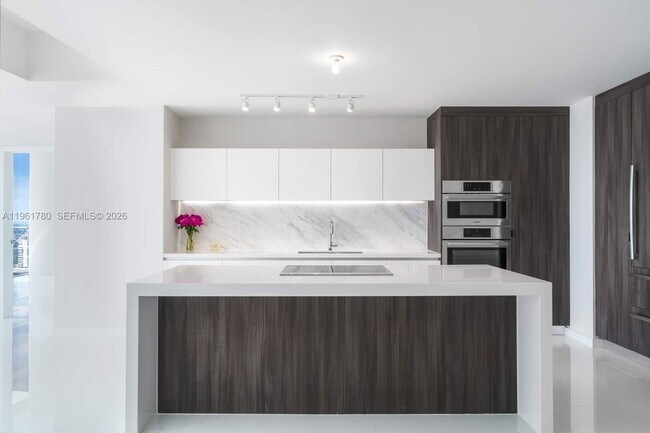 Photo - 851 NE 1st Ave