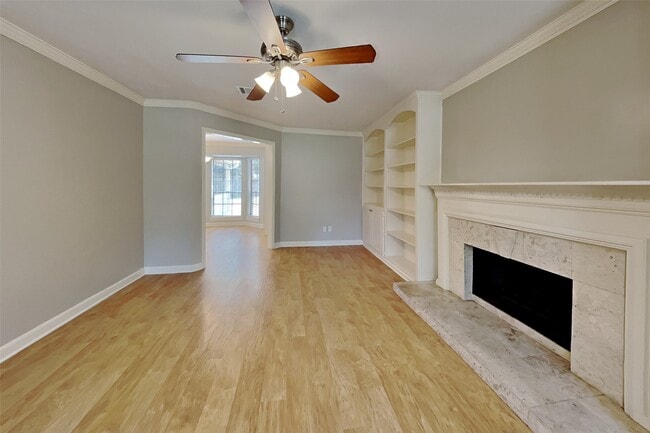Photo - 3918 Forest Village Dr