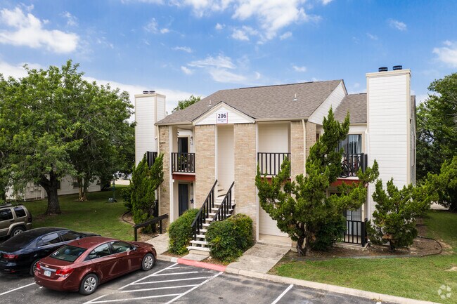 Building Photo - Country Villa Apartment Homes