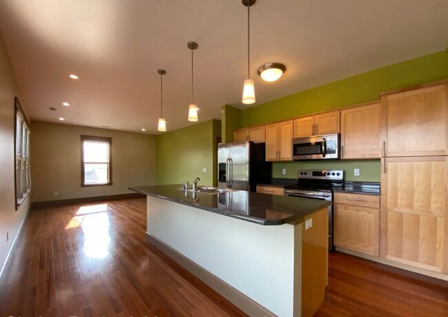 Photo - 231 W Dodds St Unidad Apt. 201