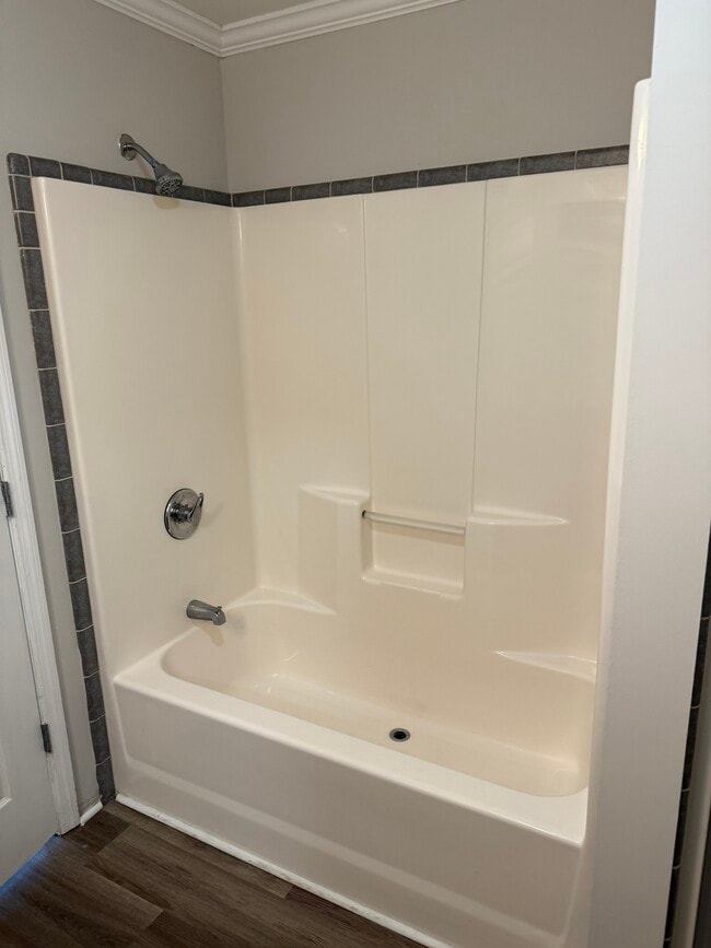 Photo - 110 Pine St