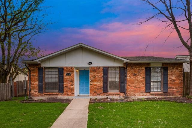 Building Photo - 9230 Millwood Dr Rental