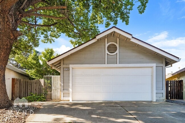 Building Photo - 4430 Sunrise Ct