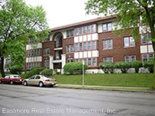Photo - 2011 E Park Pl Apartment