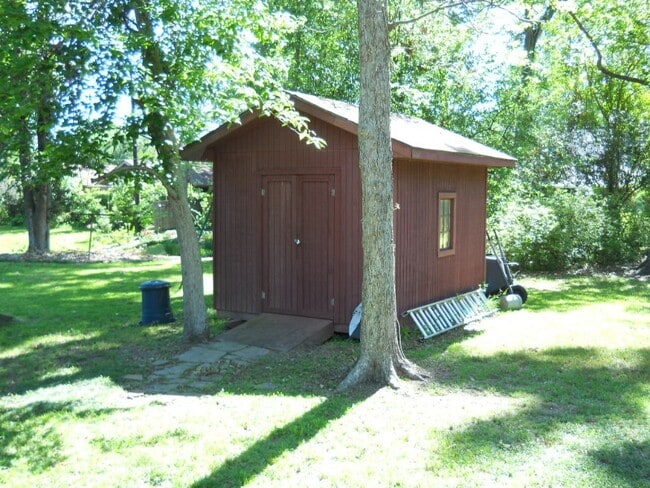 Photo - 620 Nelson Dr