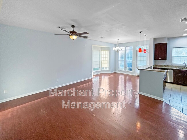 Photo - 114 Awendaw Way