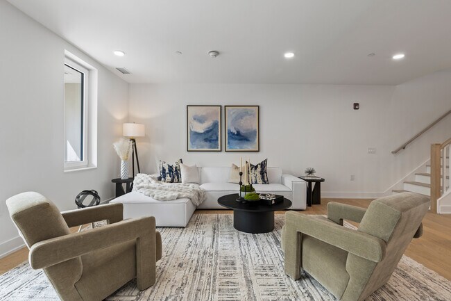 Photo - 33 Calvert St