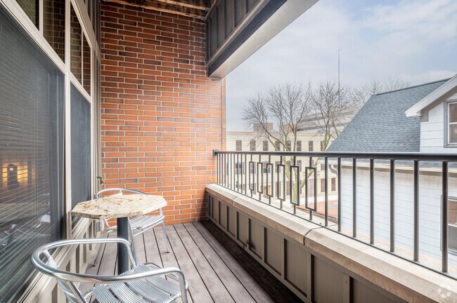 2BR, 2BA - 1154SF