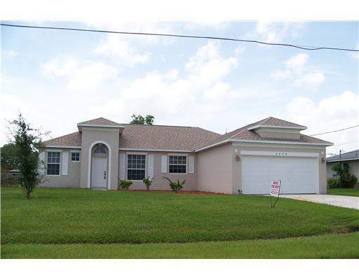 Building Photo - 2474 SE Perugia St Rental