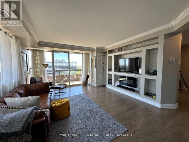 Photo - 8111 Yonge St Unit 1010