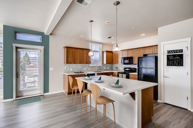 Chelsea Heights apartments — community photo