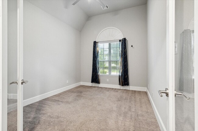 Photo - 1010 Bat Hawk Ct