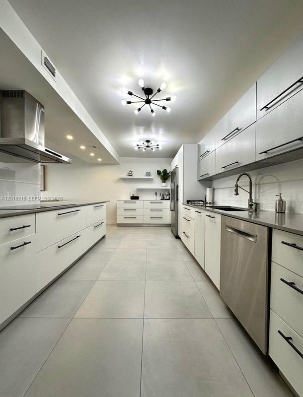 Photo - 1800 NE 114th St Unidad 2305