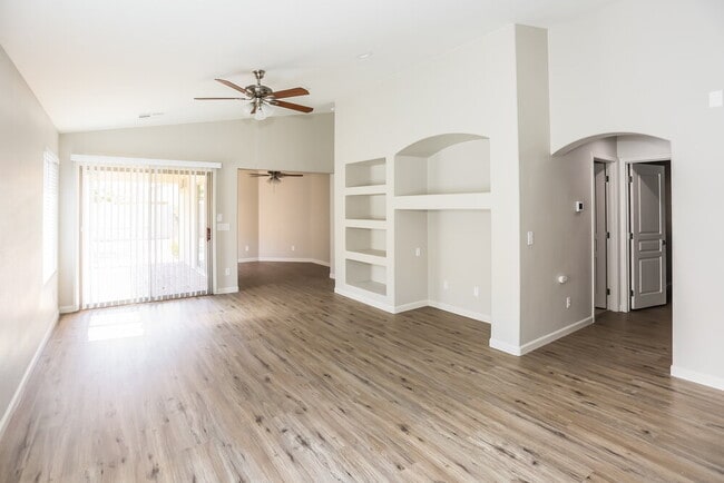 Photo - 7223 W Winslow Ave
