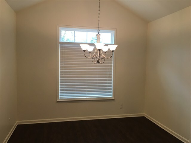 Photo - 209 Crooked Oaks Dr