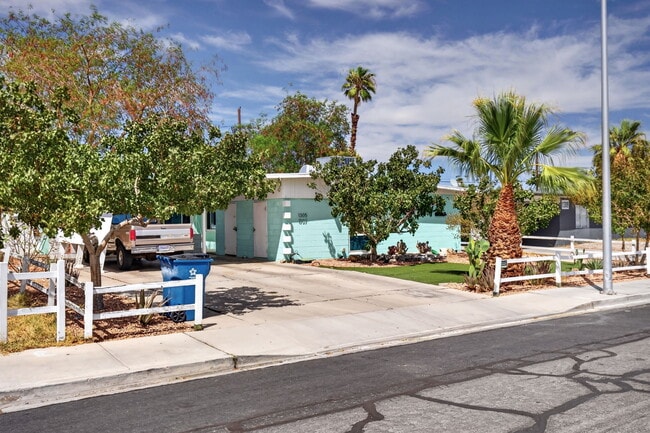 Photo - 1305 Phillips Ave