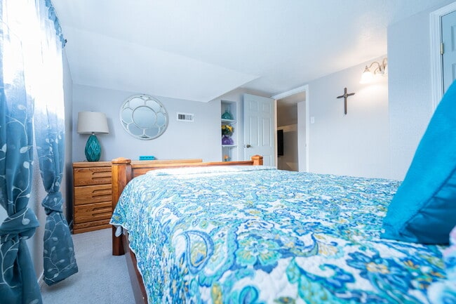 Photo - 5901 W Main St