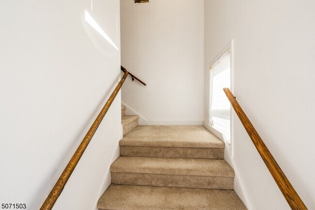 Photo - 11 Village Mall