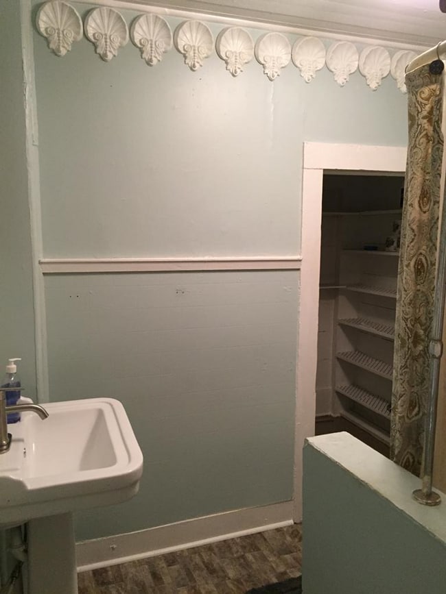 Photo - charming 1 bedroom, 1 bathroom apartment in Dawson, GA with its own private entrance.