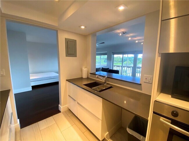 Photo - 1200 SW 12th Ave Unit 316