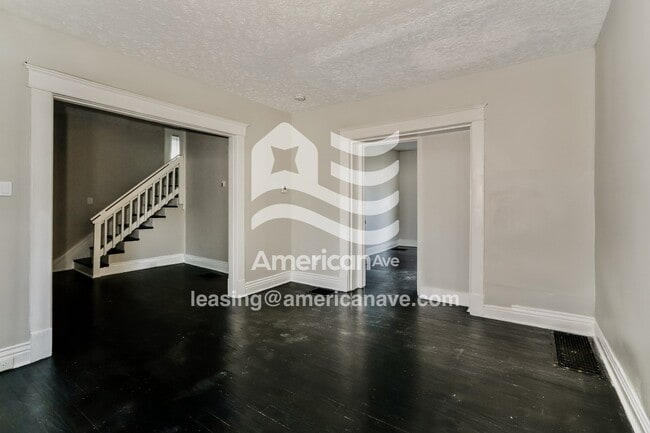 1216 S 32nd St