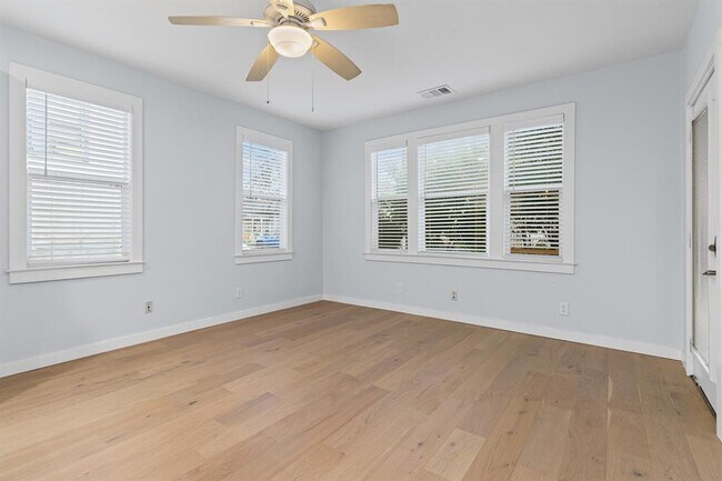 Photo - 84 Waller St