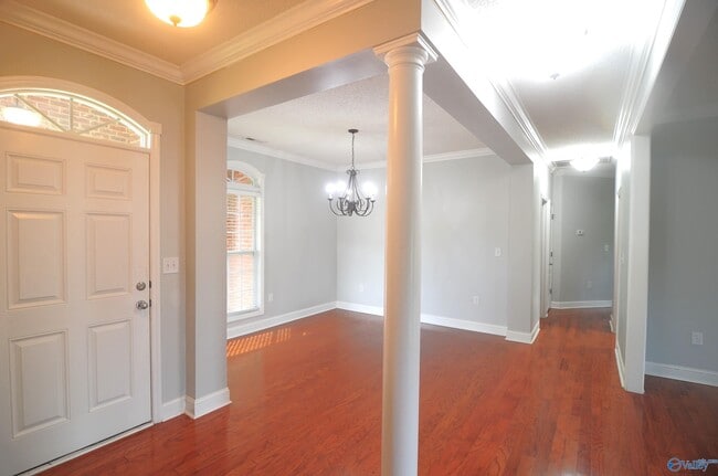 Photo - 5016 Liberty Park Cir SE
