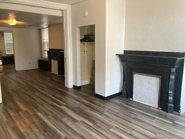 Photo - 3209 Niagara St Unit 1