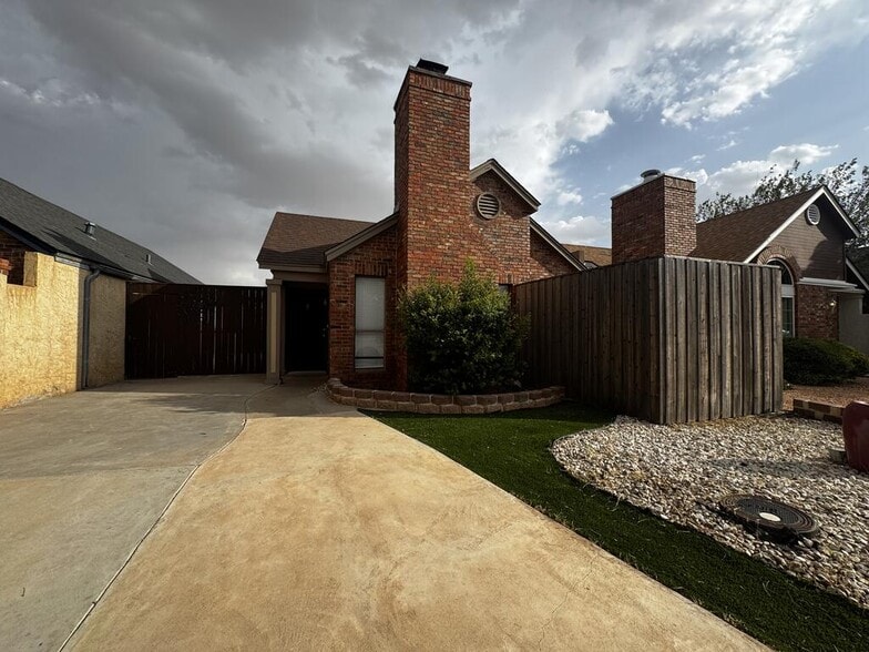 3611 Monclave Dr