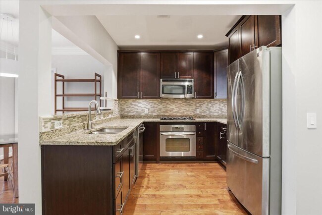 Photo - 2101 N Monroe St Unidad 203