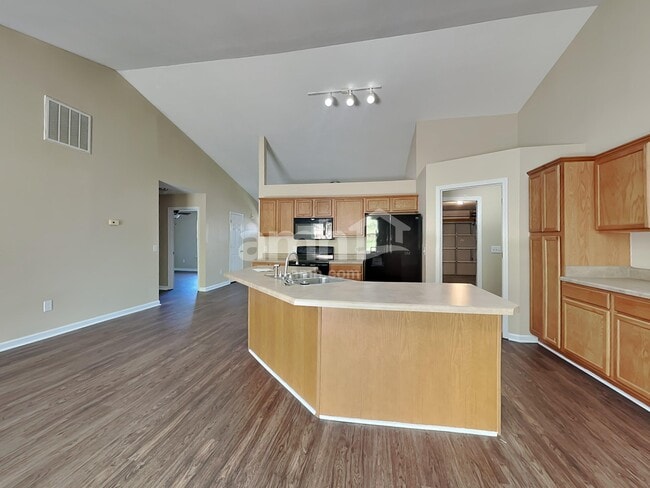 Photo - 3 Kavanagh Ct