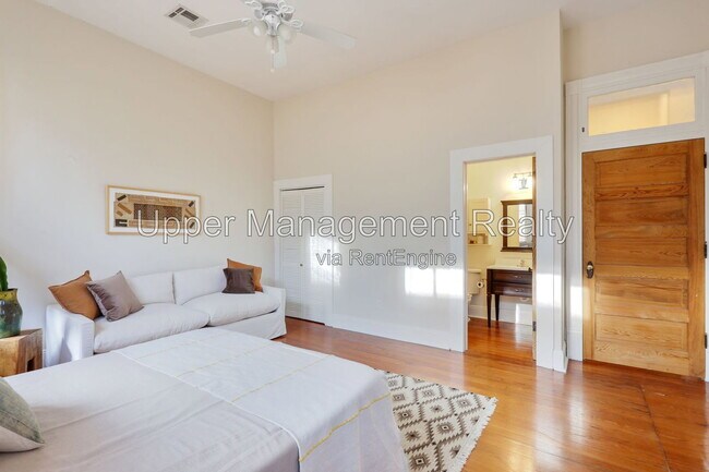 Photo - 117 S Solomon St Unit 3