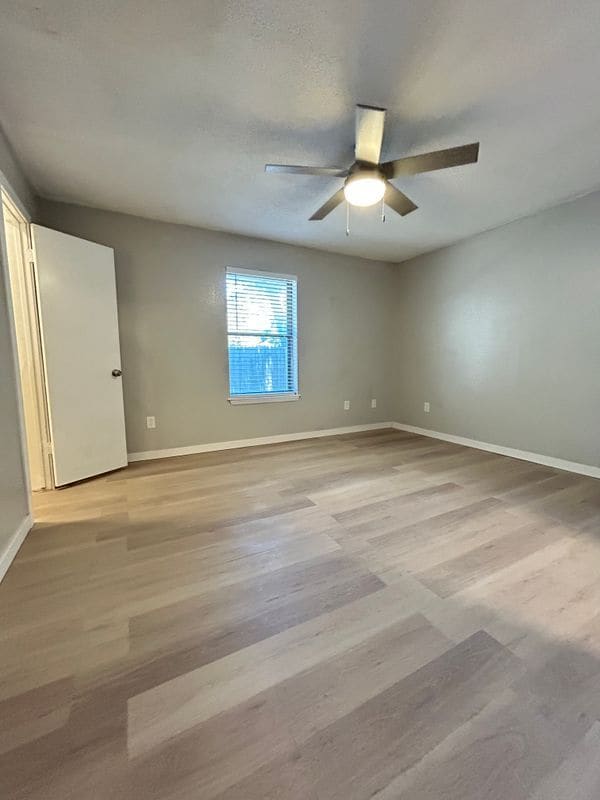 Photo - 7503 April Ln