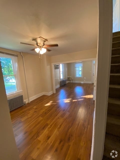 Building Photo - 340 S Main St Rental