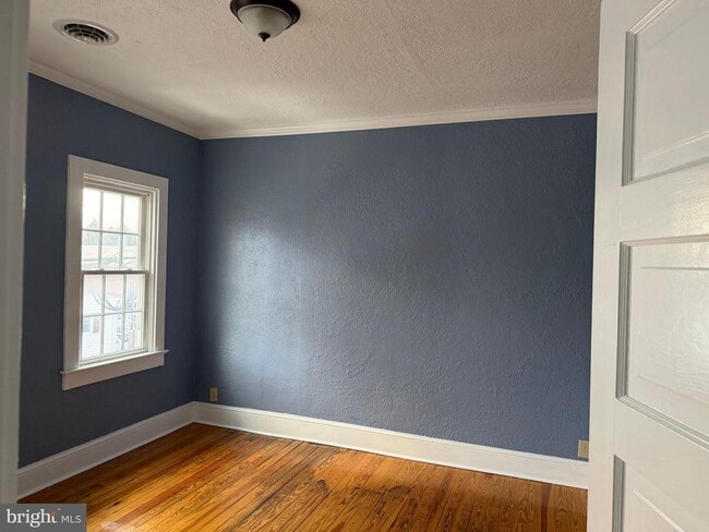 Building Photo - 3 S Church St Unit 203