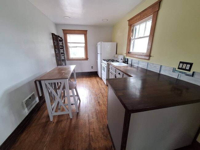 Photo - 109 Daniels St Unit 109 Daniels St.  2