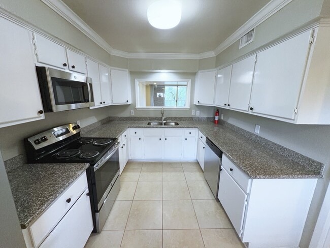 Photo - 2210 Dorrington St Unit 306
