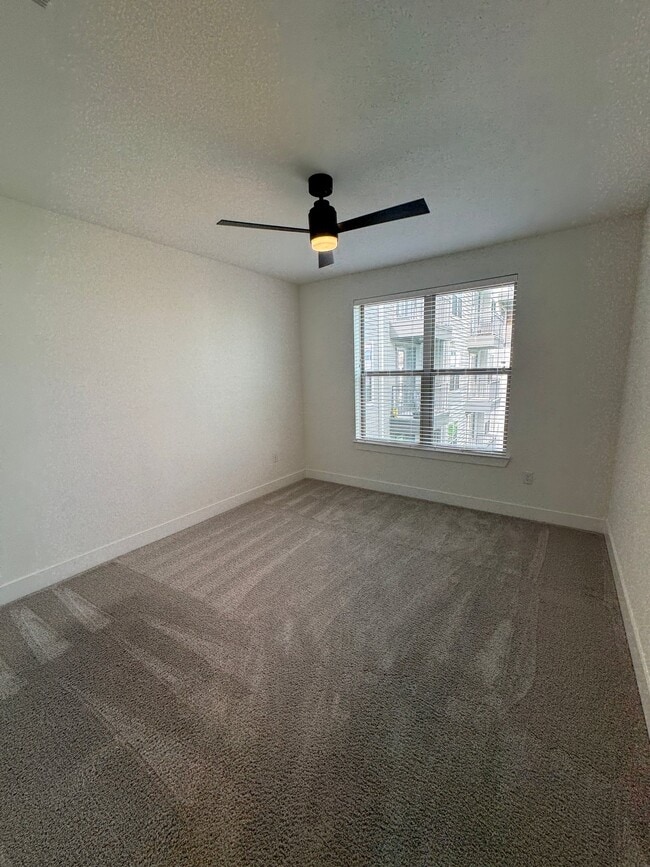 Photo - 2343 Portman Ave Unidad 9101