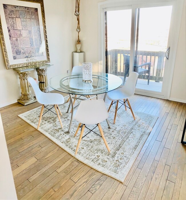 Photo - 2415 Maryland Ave