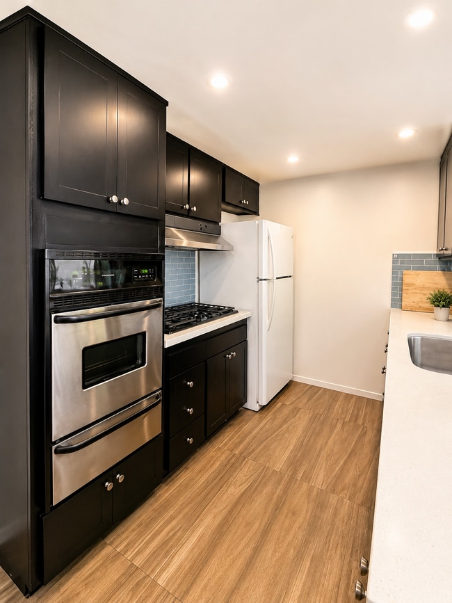 Photo - 211 S Wilson Ave Unit 208