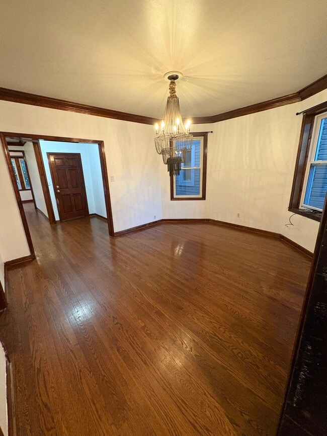 Dining room - 3041 W Leland Ave Unit 1