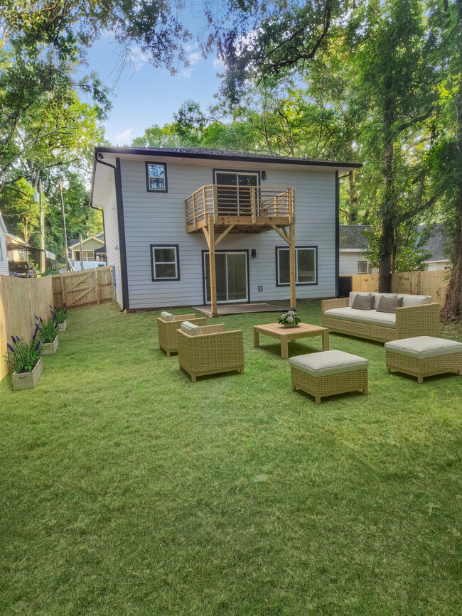 112 W 4th Ave