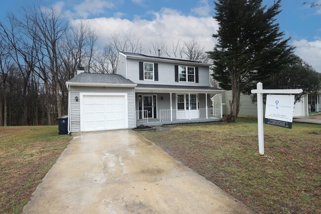 Photo - 6113 Peggyanne Ct House