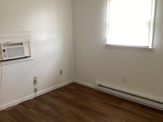 Photo - 915 Woodland Ave