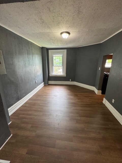 Photo - 535 W 8th Ave