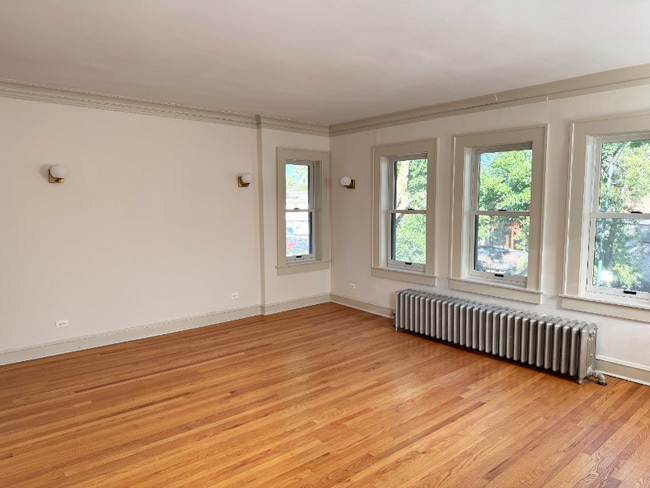 Photo - 3426 N Keeler Ave Unit #2