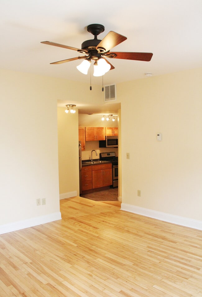 Photo - 16 Grant St Unit APT 5