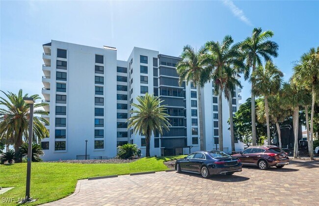 Photo - 2400 Gulf Shore Blvd N Unidad 604